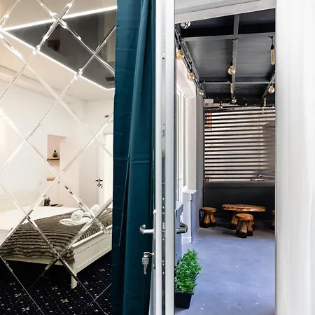 Bucharest Studios 3* Bucureşti