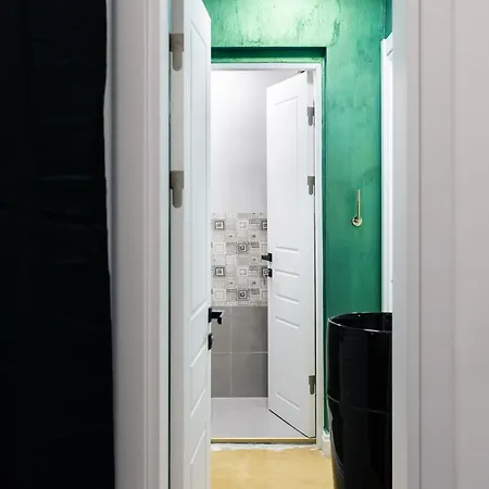 Bucharest Studios Aparthotel *