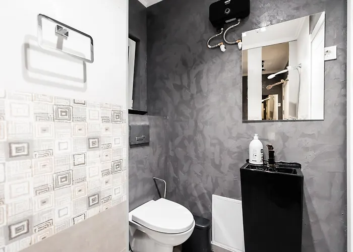 Aparthotel Bucharest Studios *