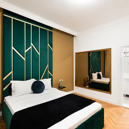 Bucharest Studios 3*
