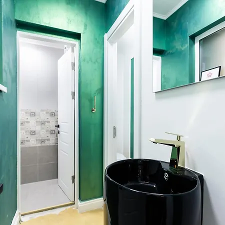 Aparthotel Bucharest Studios 3*