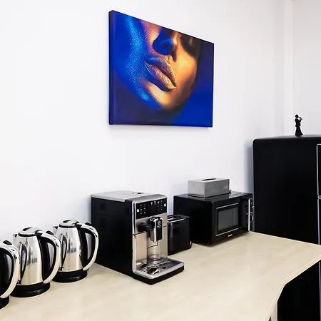 Bucharest Studios 부쿠레슈티