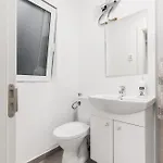 Bucharest Studios 公寓式酒店